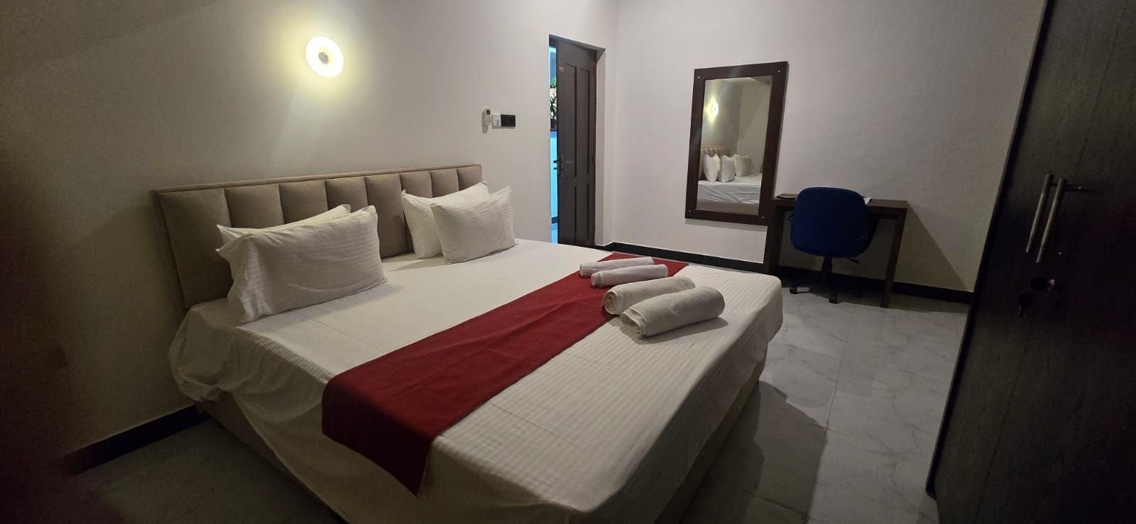 Room 8